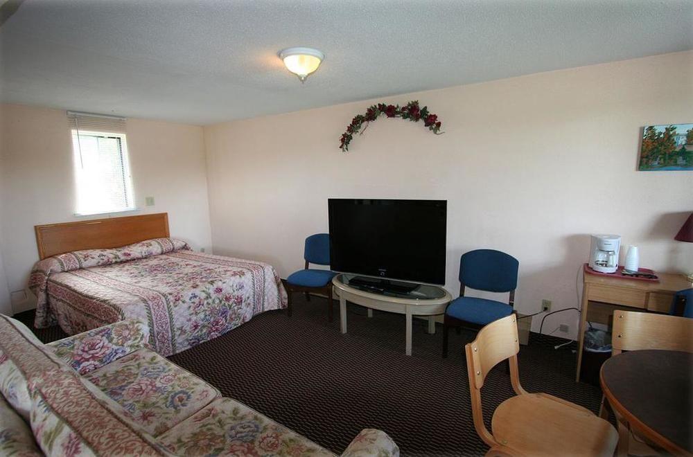 Campbellford River Inn Экстерьер фото