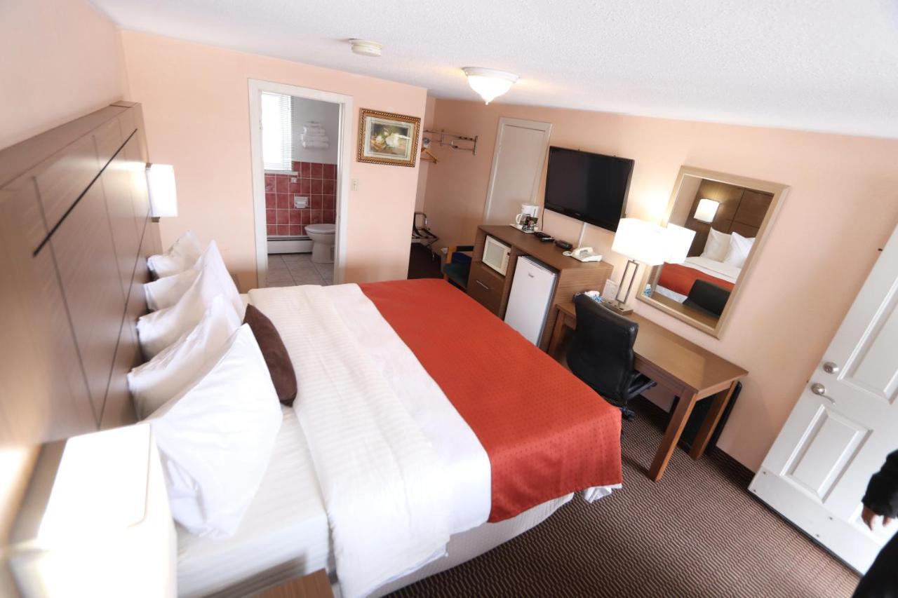 Campbellford River Inn Экстерьер фото